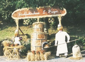 Der Bäcker "Strohmotiv"